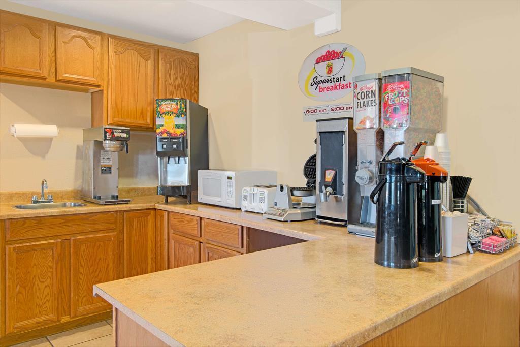 Quality Inn Albuquerque East I-40 Juan Tabo Exit מראה חיצוני תמונה